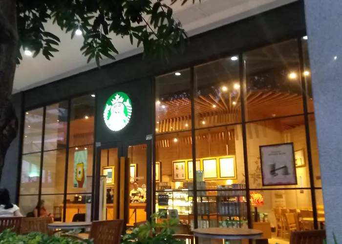 Mactan Newtown Deluxe 8 Boulevard 8 *