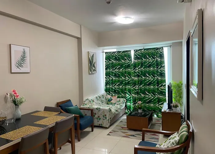 Mactan Newtown Deluxe 8 Boulevard 8 Apartment